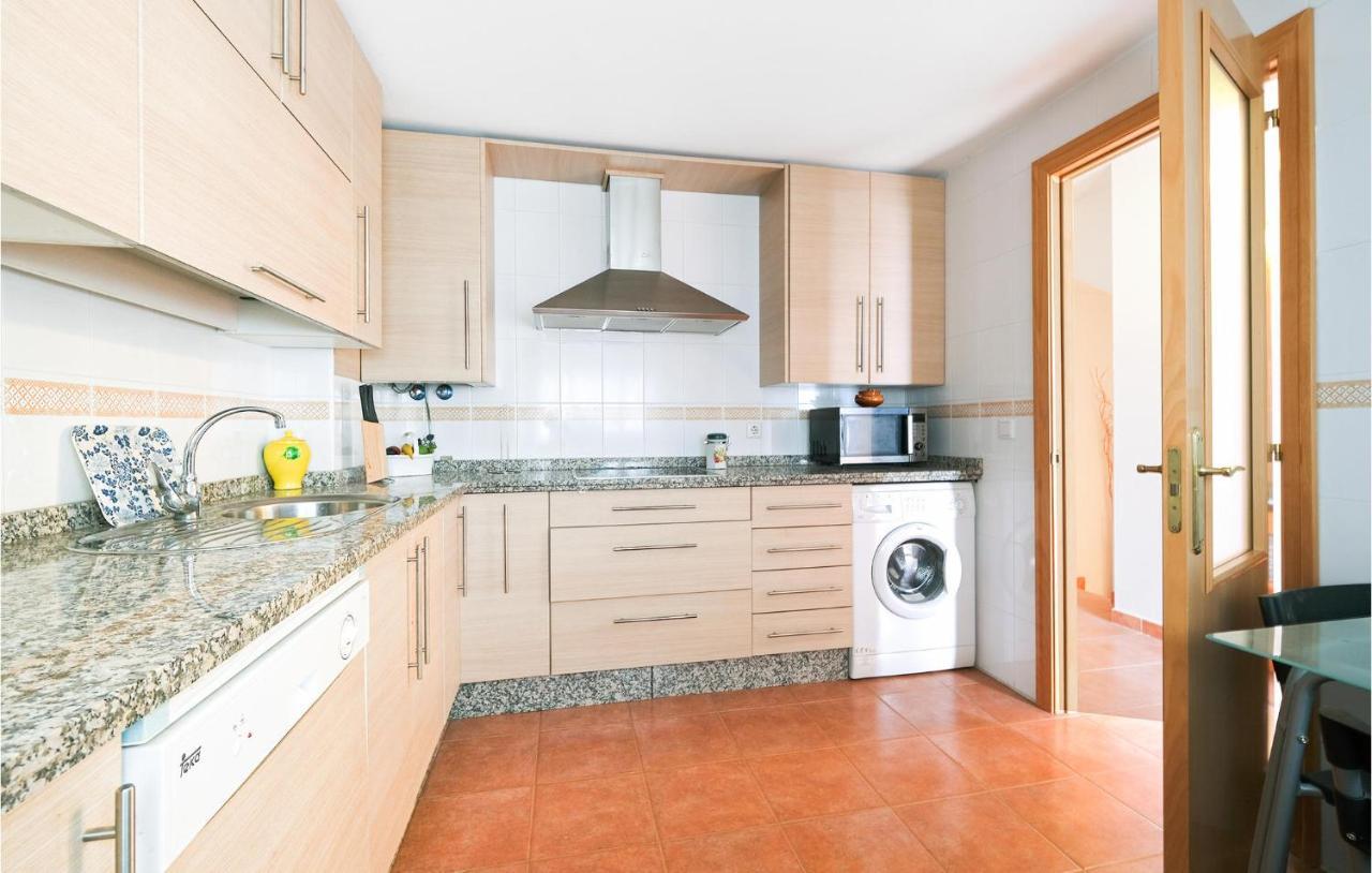 3 Bedroom Awesome Home In La Algaba Luaran gambar