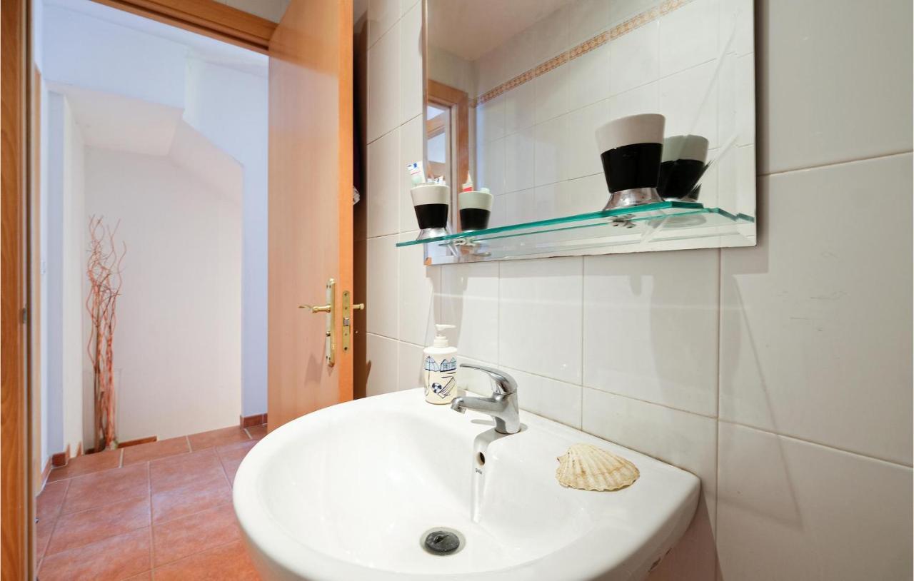 3 Bedroom Awesome Home In La Algaba Luaran gambar